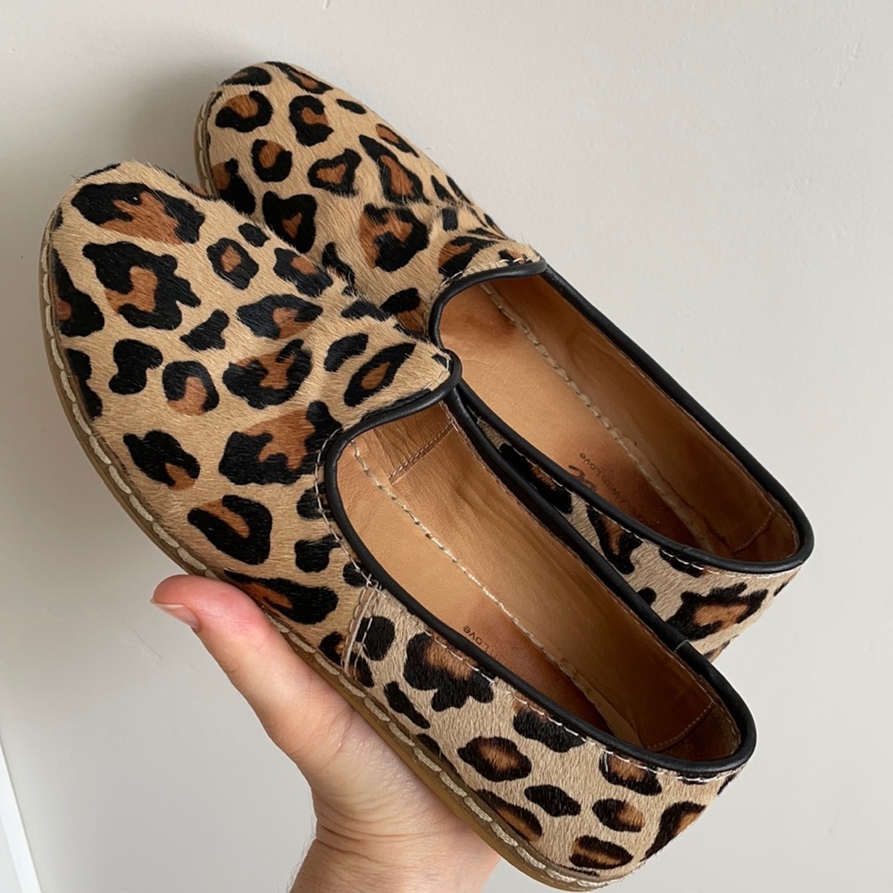 Leopard mule shoes